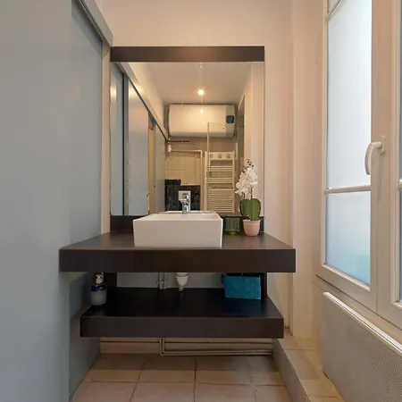 Apartment Modern Near The Eiffel Tower Paris